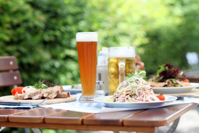 Biergarten - Landgasthof zum Schildhauer Halfing