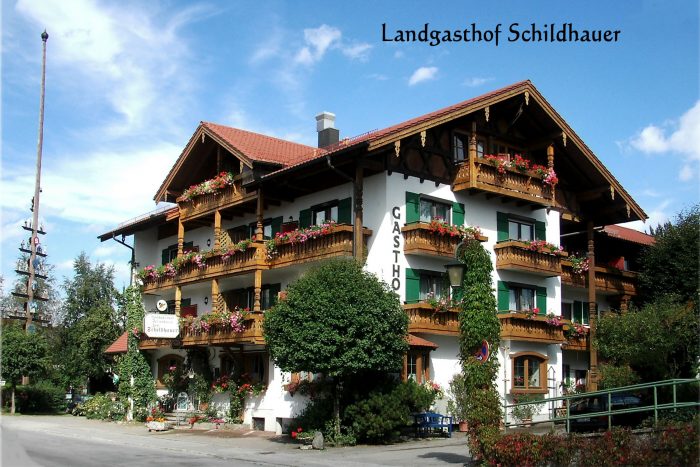 Hotel Gasthof Zum Schildhauer in Halfing