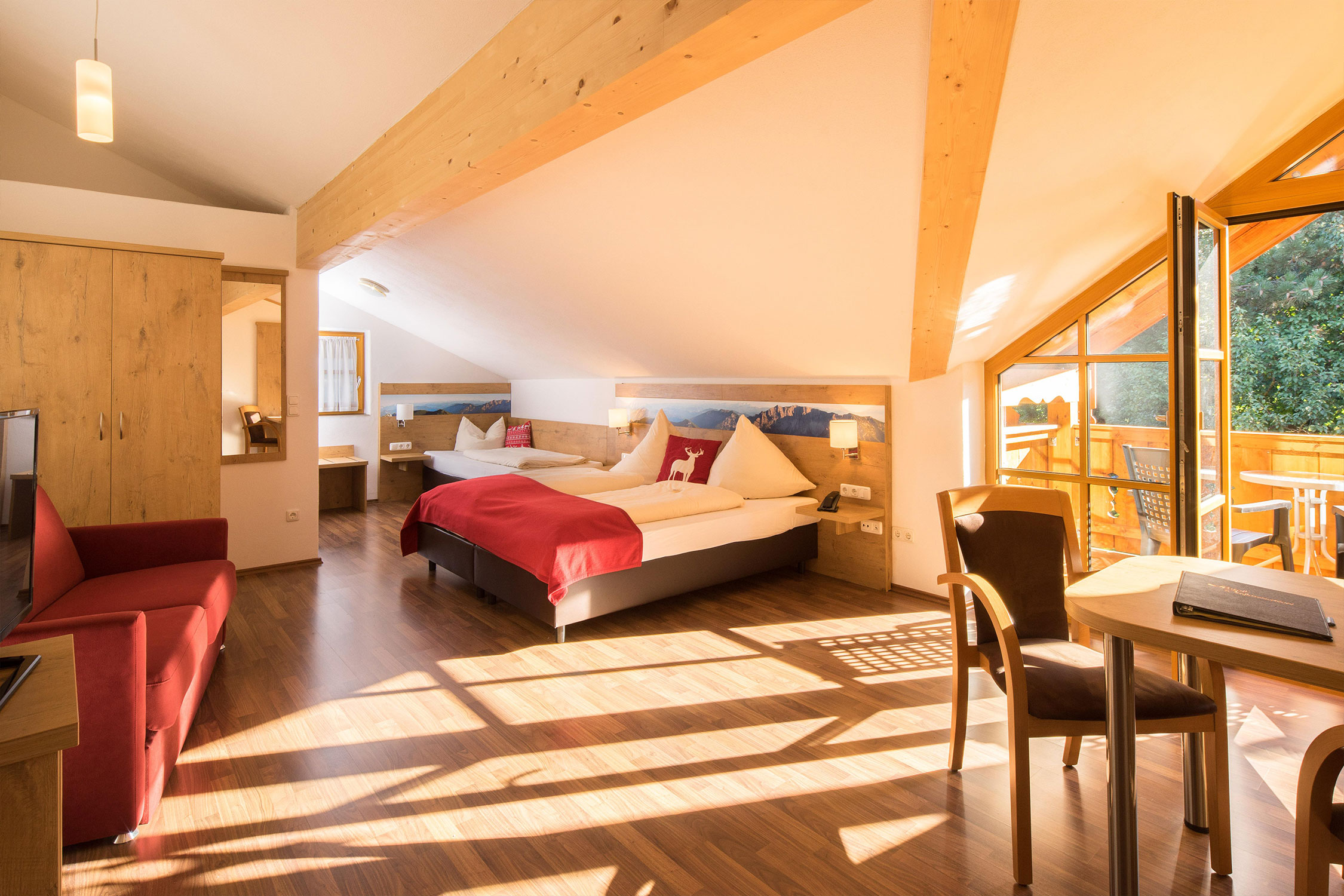 Doppelzimmer Balkon Beispiel - Hotel Gasthof zum Schildbauer - Chiemsee